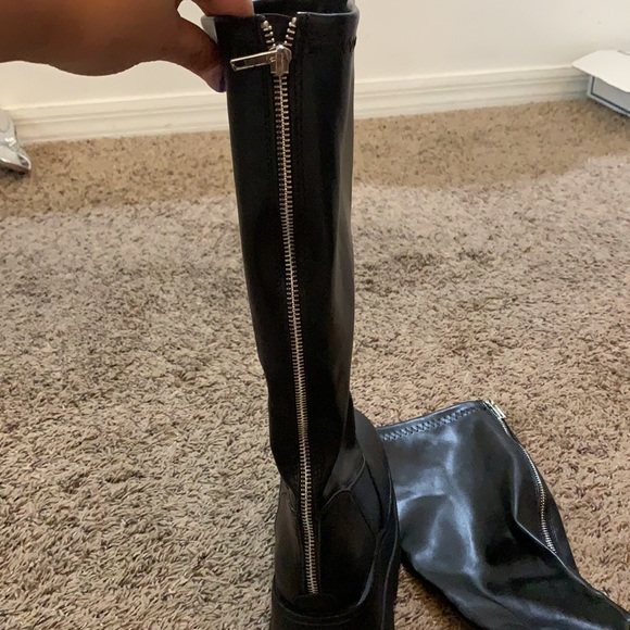 High Platform Boots - Picture 6 of 8